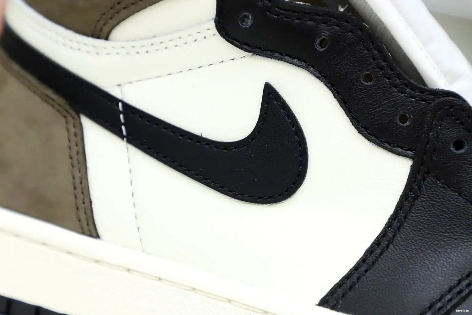 1 'DARK Kimikick RETRO HIGH AIR JORDAN OG MOCHA' 0512